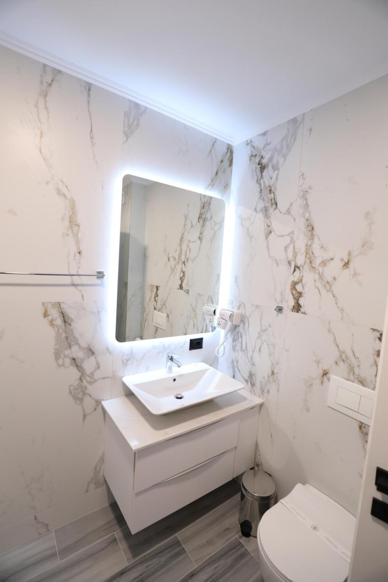 Dallga Suites Tushemisht Luaran gambar