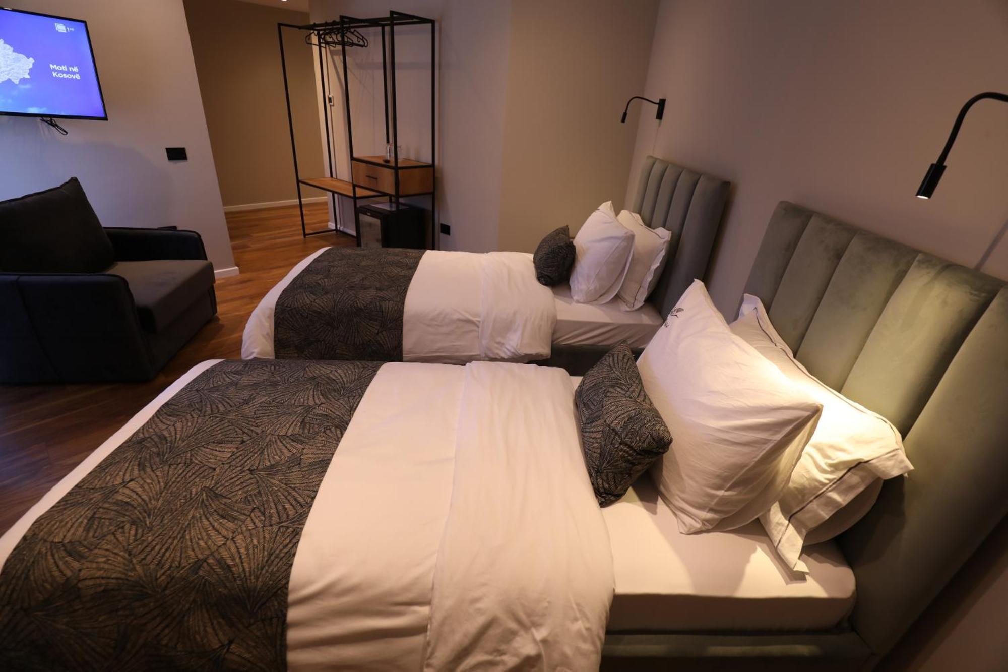Dallga Suites Tushemisht Luaran gambar