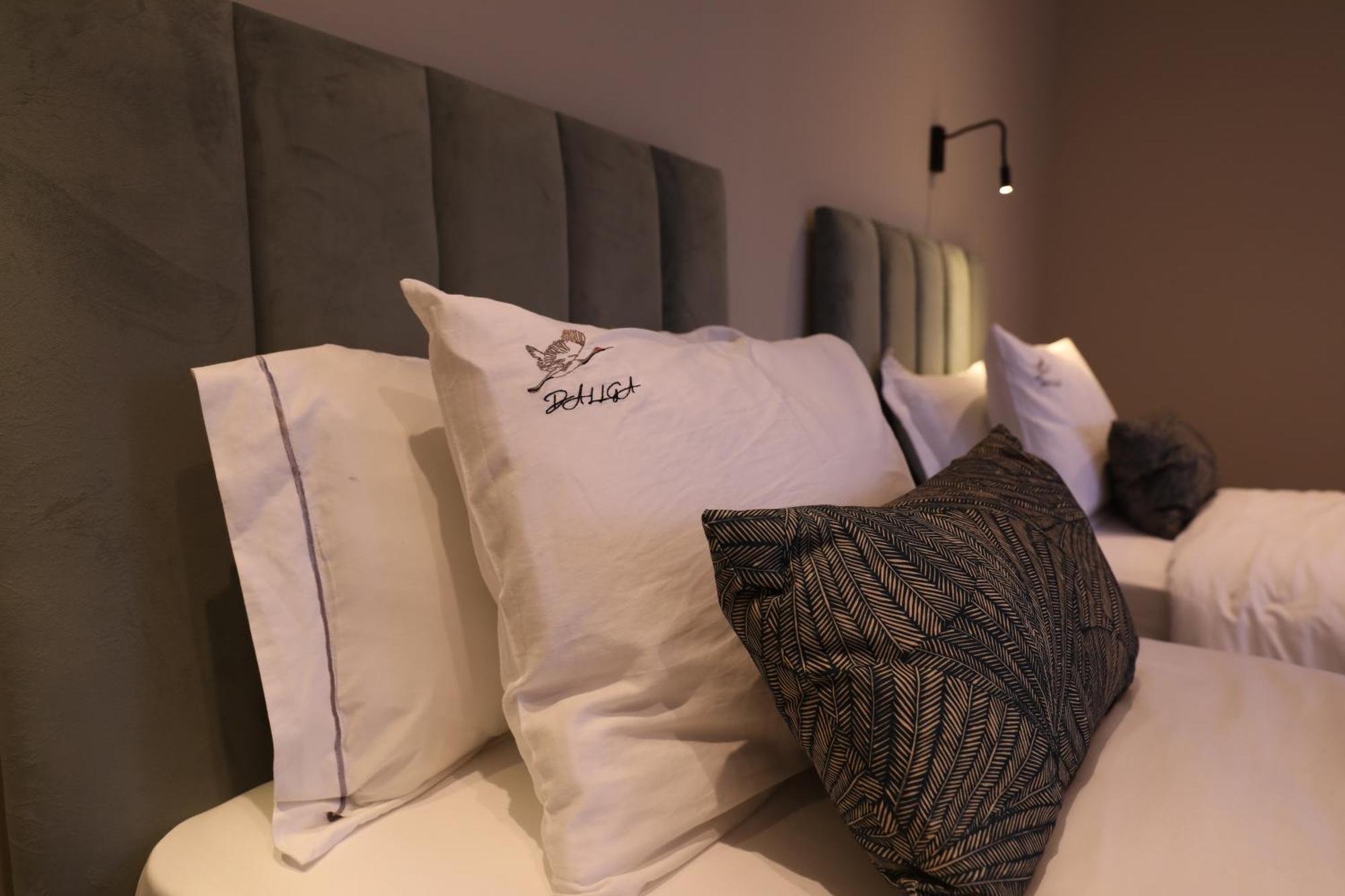Dallga Suites Tushemisht Luaran gambar